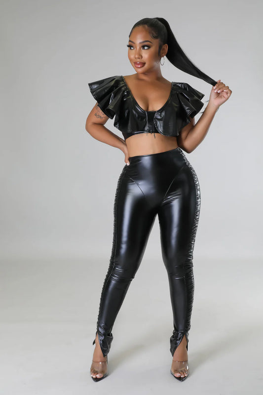 Shanda Leather Set